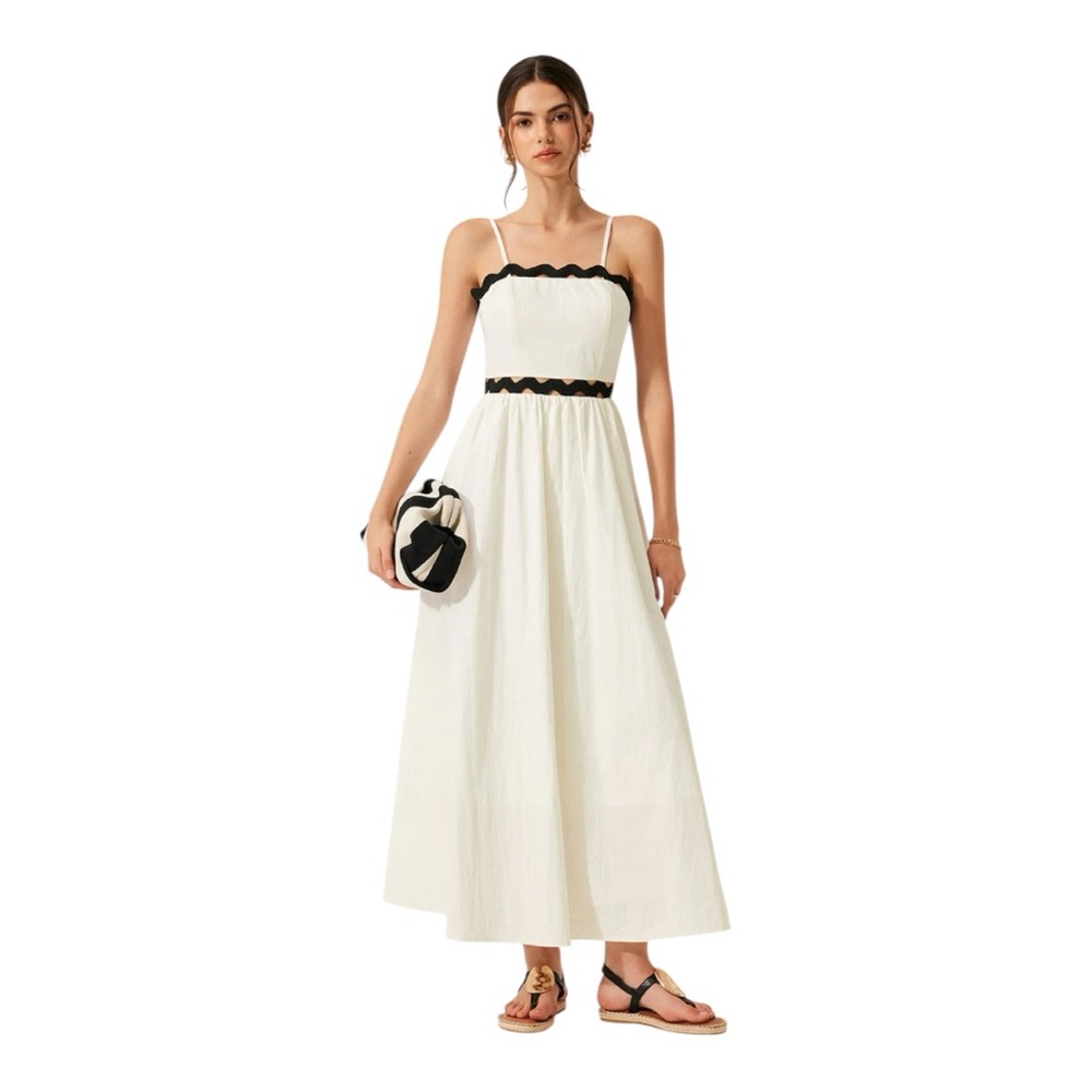 COMMENSE Scalloped Trim Back Tie Dress
COLOR - White, straps Size Small NWT